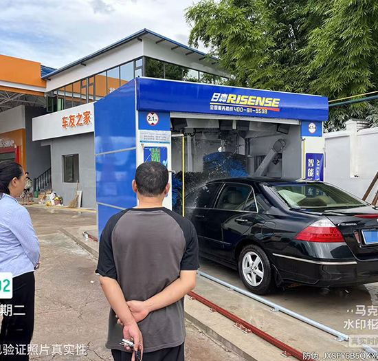 广东加油站安装日森龙门洗车机